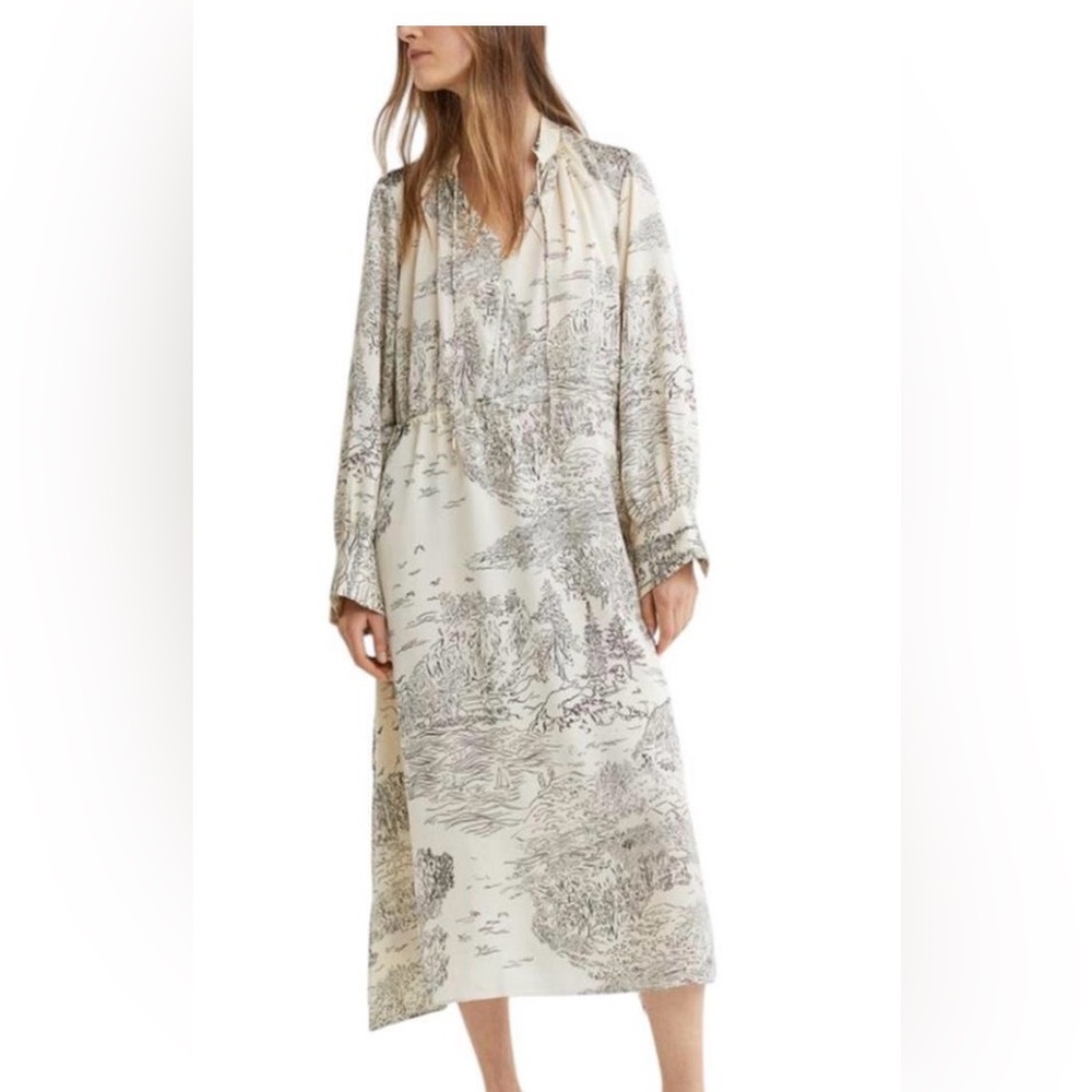H&M Cream and Gray Long Sleeve Dress